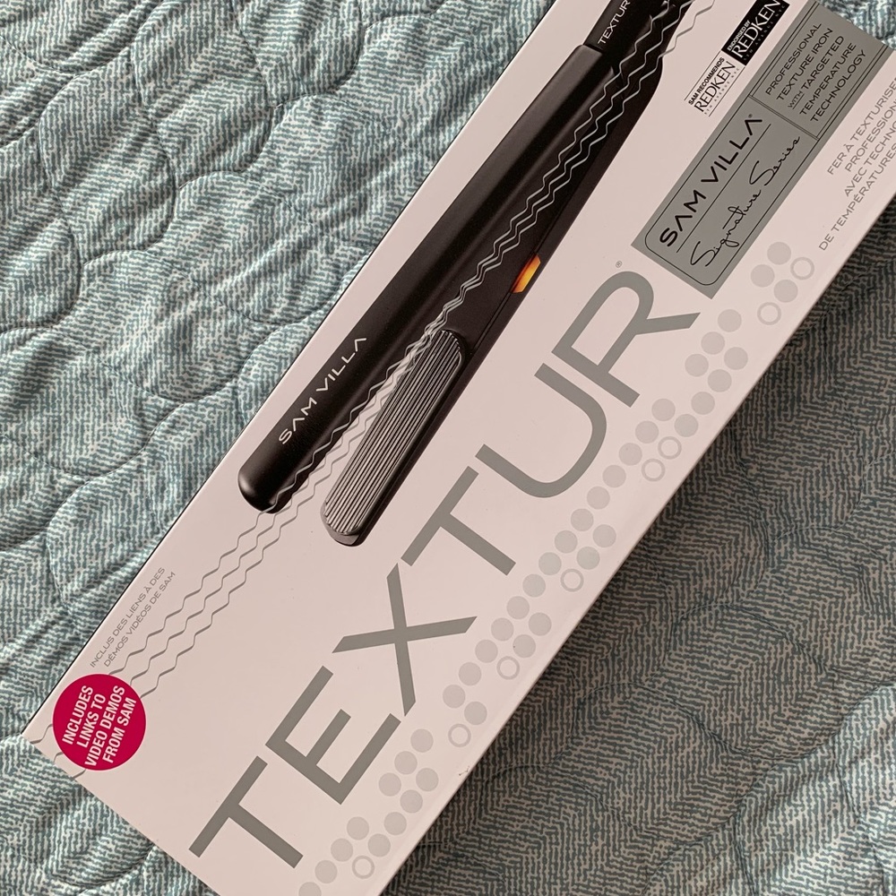 Redken Sam Villa texture iron